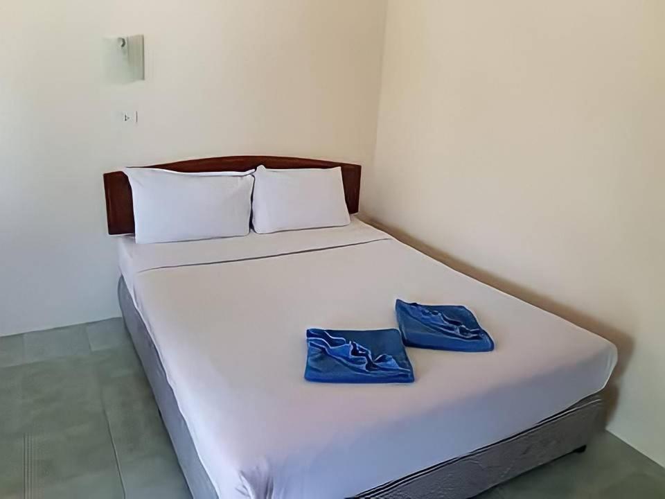 Dalum Beachhouse Phi Phi Islands Exterior photo