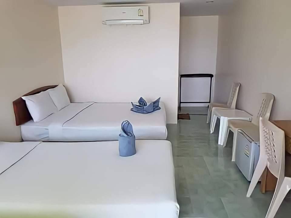 Dalum Beachhouse Phi Phi Islands Exterior photo