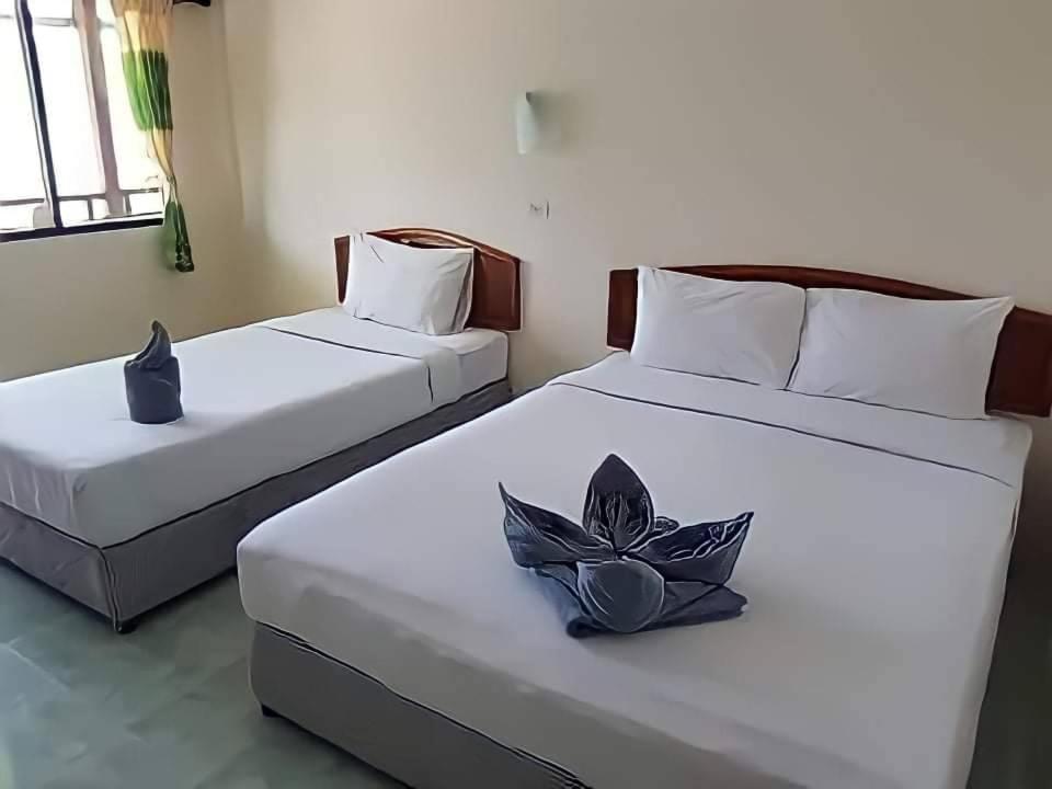 Dalum Beachhouse Phi Phi Islands Exterior photo