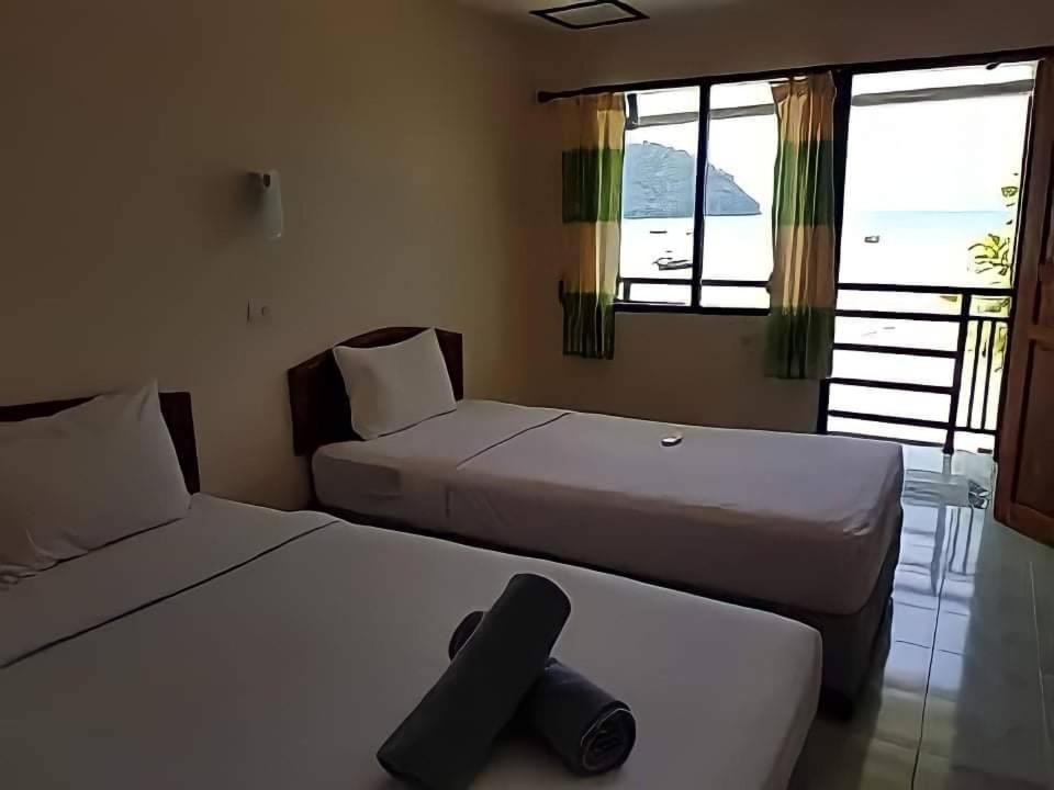 Dalum Beachhouse Phi Phi Islands Exterior photo