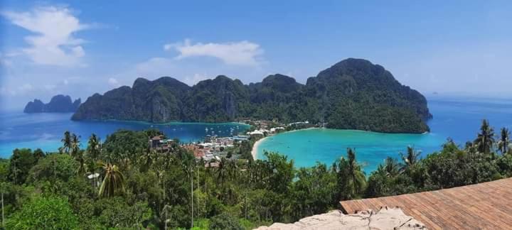 Dalum Beachhouse Phi Phi Islands Exterior photo