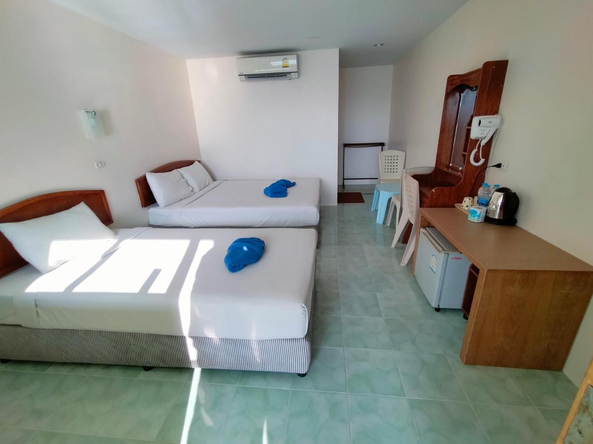 Dalum Beachhouse Phi Phi Islands Exterior photo