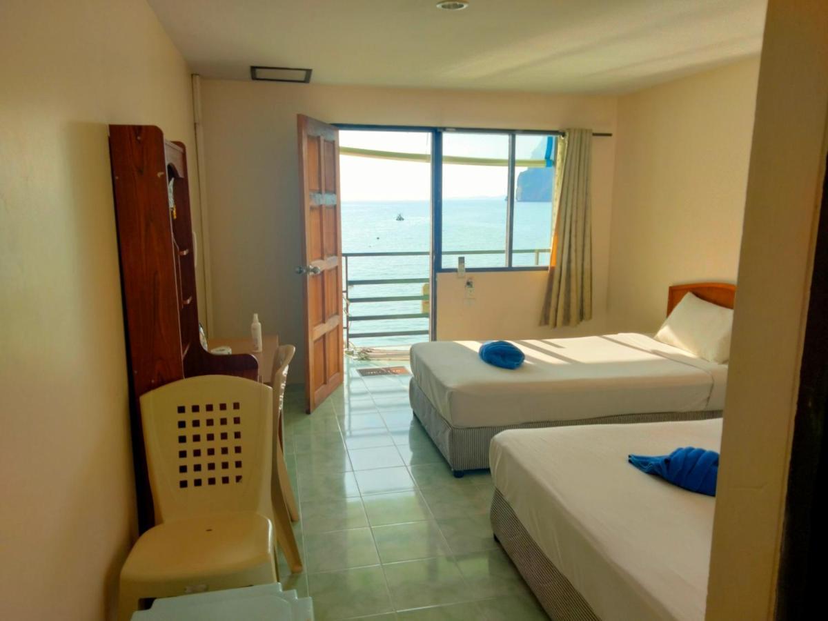 Dalum Beachhouse Phi Phi Islands Exterior photo